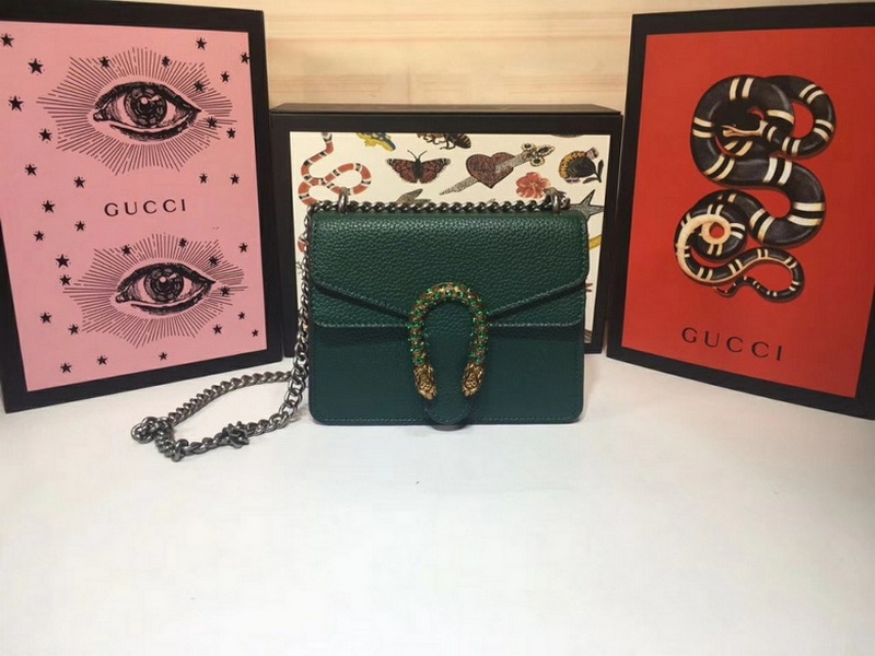 Gucci Handbags 729